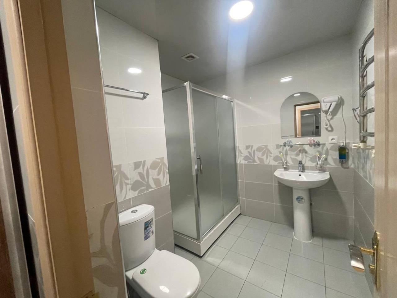 טשקנט Alisher Hotel By Shosh מראה חיצוני תמונה